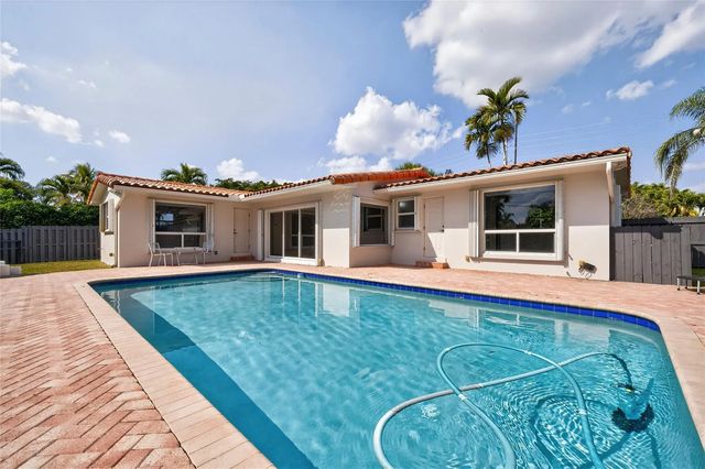 1762 Ne 38th Street, Oakland Park