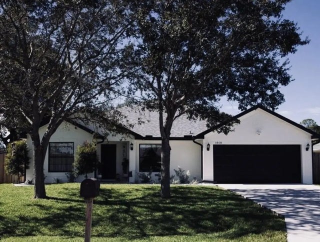 Photo of Listing #R11168464