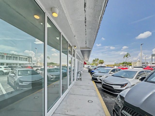 3 of 20 - 3038 N Federal Highway #e - 2nd Fl Office, Fort Lauderdale, FL