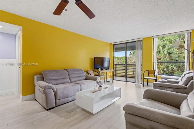 3 of 30 - 6701 N University Drive #210, Tamarac, FL
