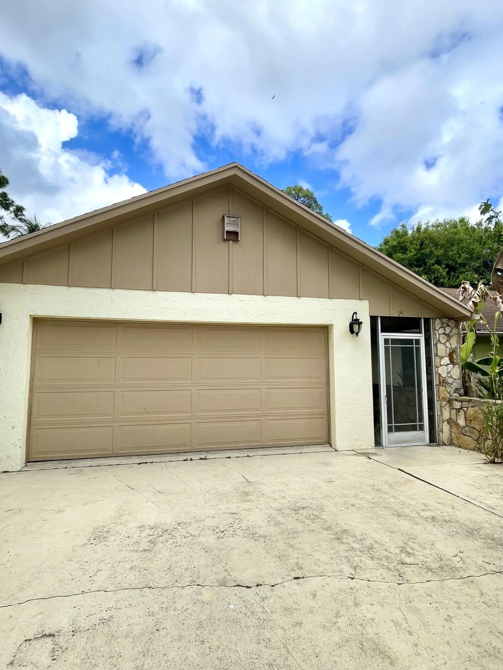 6685 Lakeside Road, West Palm Beach