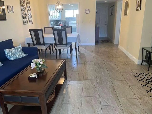 3 of 19 - 2566 S Garden Drive #108, Lake Worth, FL