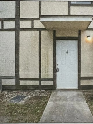 Photo of Listing #R11168526