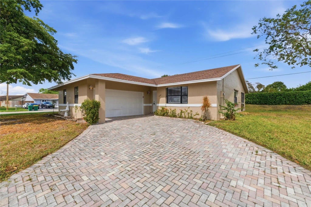 7520 Nw 88th Terrace, Tamarac