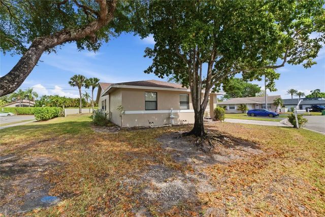 5 of 29 - 7520 Nw 88th Terrace, Tamarac, FL