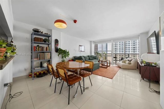 5 of 25 - 600 Ne 36th Street #1815, Miami, FL