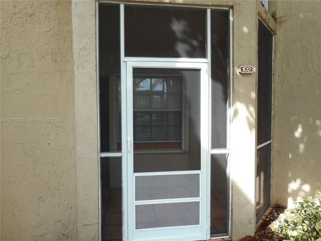 2 of 25 - 301 Sw 86th Avenue #102, Pembroke Pines, FL