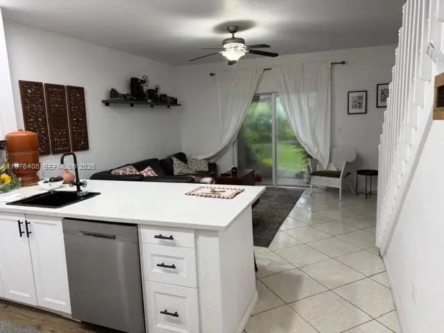 4 of 25 - 5737 Nw 114th Path #113, Doral, FL
