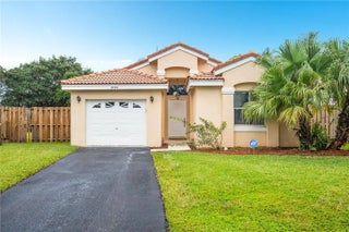 Photo of Listing #F10555926