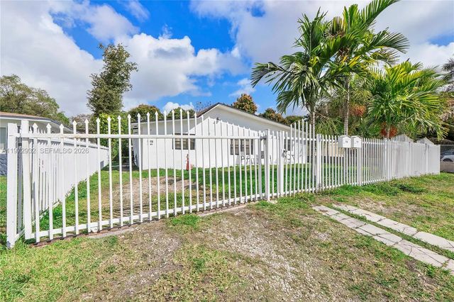 1563 Ne 148th Street, Miami