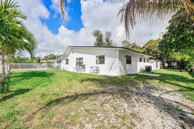 2 of 11 - 1563 Ne 148th Street, Miami, FL