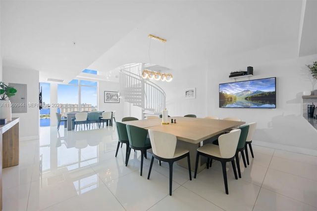 5 of 24 - 400 Sunny Isles Boulevard #2004, Sunny Isles Beach, FL