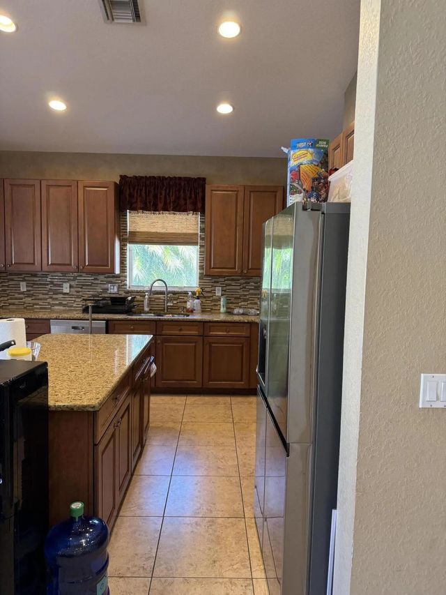 4 of 22 - 4149 Worlington Terrace, Fort Pierce, FL