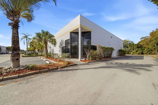 2891 Nw 22nd Terrace, Pompano Beach