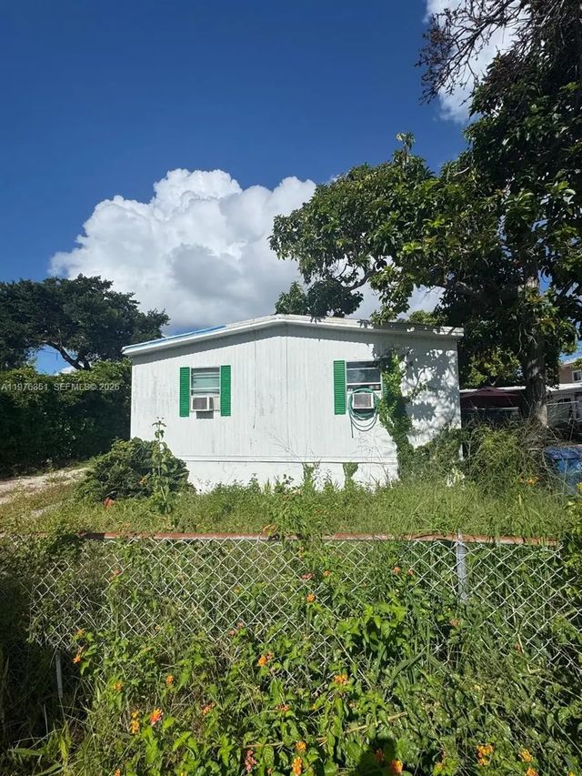 2 of 8 - 13 Judy Place, Key Largo, FL