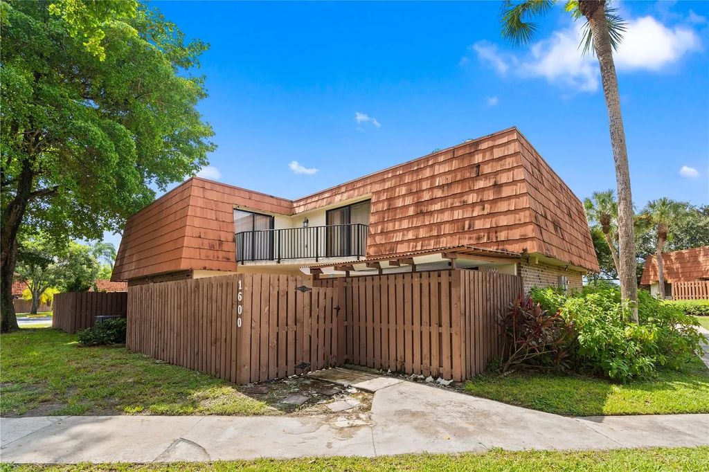 1600 Coral Avenue #1600, North Lauderdale