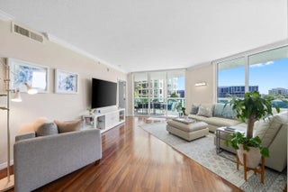 Photo of Listing #F10556207