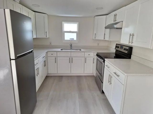 4 of 43 - 360 Barraclough Street, Fort Pierce, FL