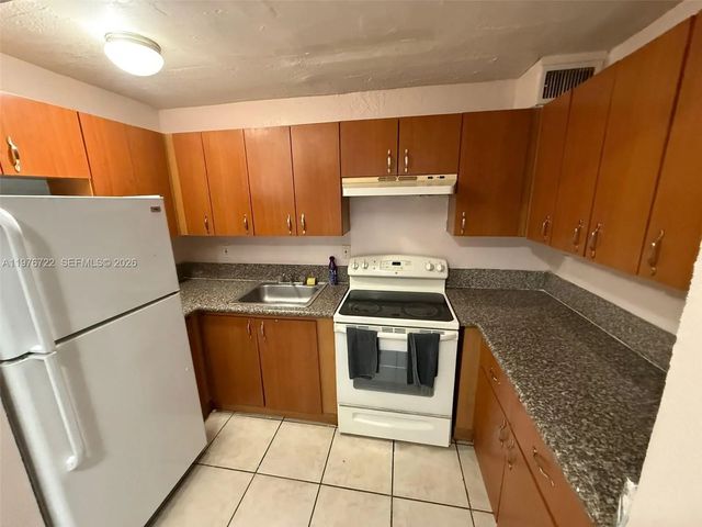 4732 Sw 33rd Avenue #103, Dania Beach