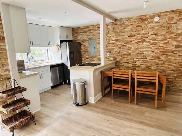 3 of 59 - 17021 N Bay Road #219, Sunny Isles Beach, FL