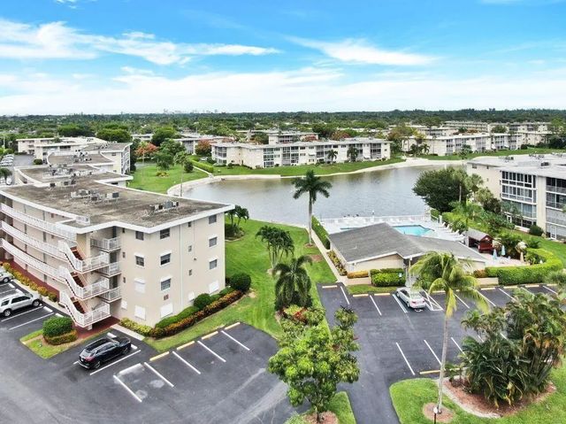 3 of 17 - 2616 N Gardens Drive #105, Lake Worth, FL