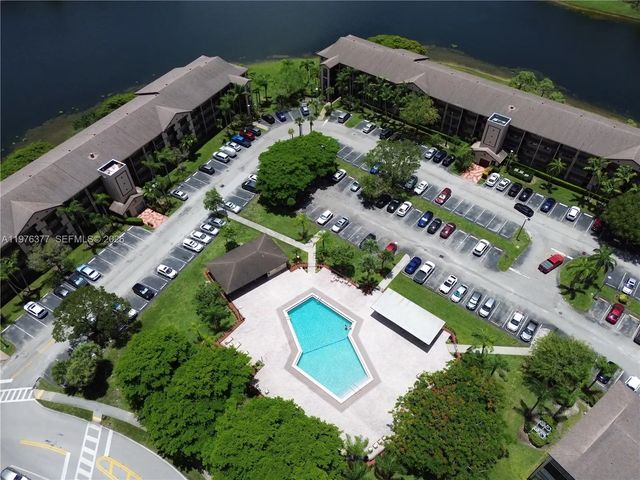 12500 Sw 5th Court #307m, Pembroke Pines