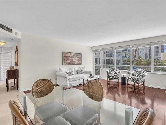 3 of 42 - 3300 Ne 36th Street #220, Fort Lauderdale, FL