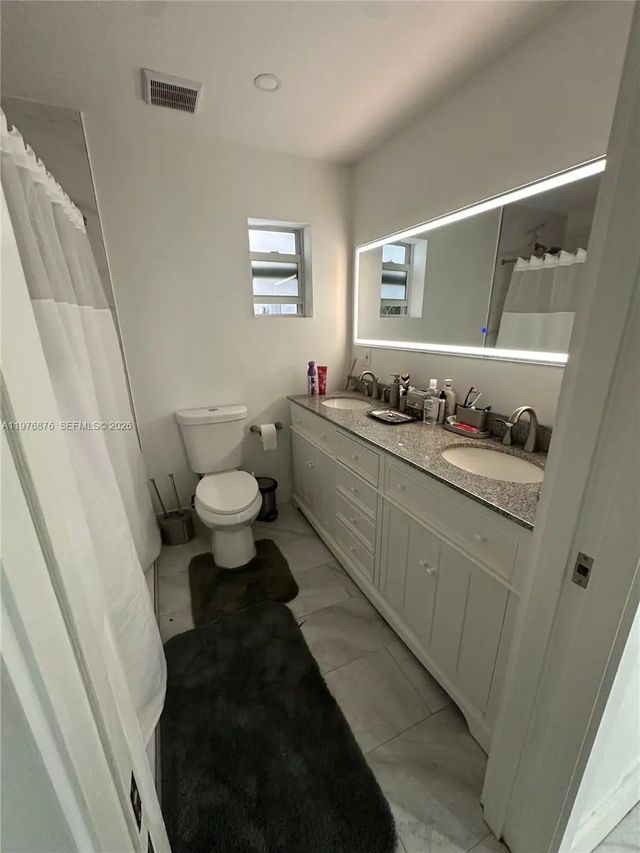 5 of 21 - 5710 Douglas Street, Hollywood, FL