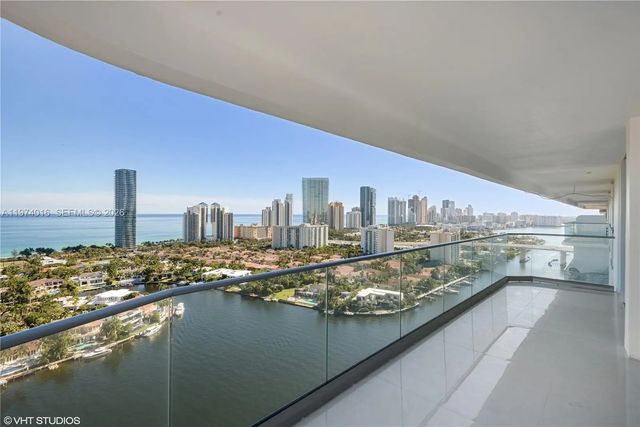 3 of 22 - 19707 Turnberry Way #28j, Aventura, FL