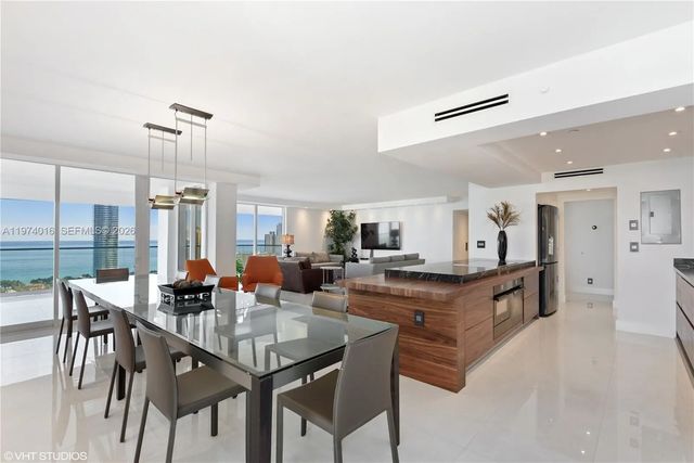 5 of 22 - 19707 Turnberry Way #28j, Aventura, FL