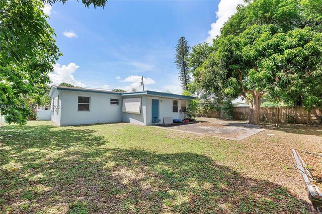 5 of 5 - 800 Nw 33rd Avenue, Lauderhill, FL