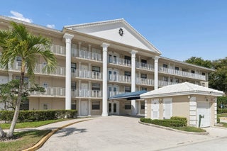 Photo of Listing #R11168856