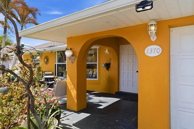 Photo of Listing #R11168878