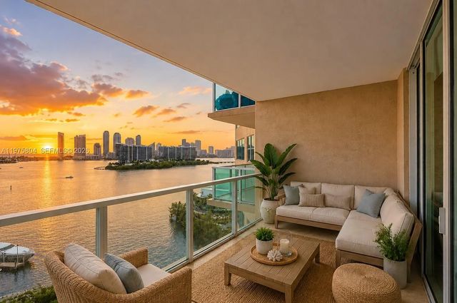 3330 Ne 190th Street #1212, Aventura