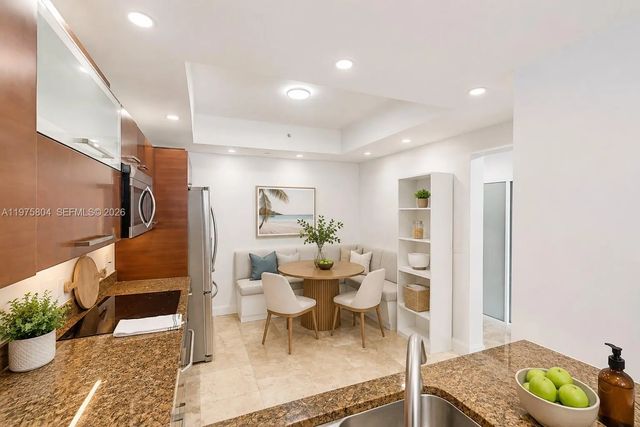 4 of 24 - 3330 Ne 190th Street #1212, Aventura, FL