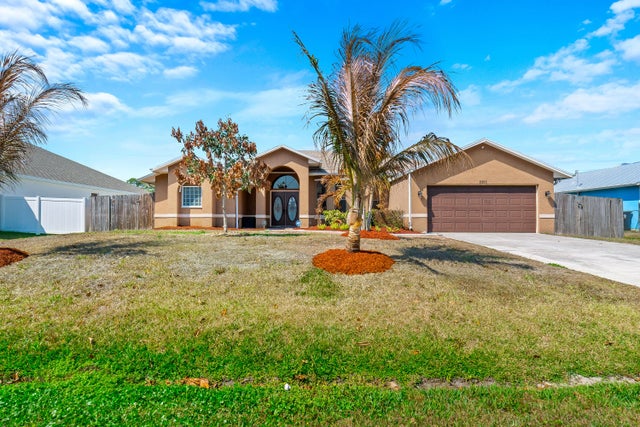 Photo of Listing #R11168912