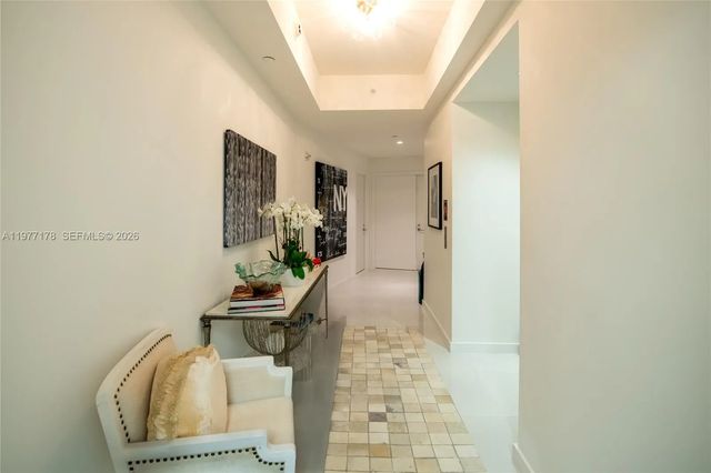 5 of 22 - 851 Ne 1st Avenue #811, Miami, FL