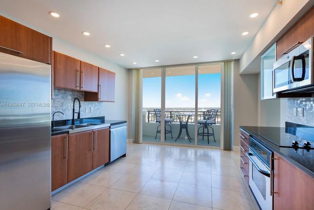 3 of 34 - 610 W Las Olas Boulevard #2014n, Fort Lauderdale, FL