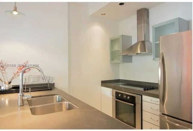2 of 9 - 130 3rd Street #101, Miami Beach, FL