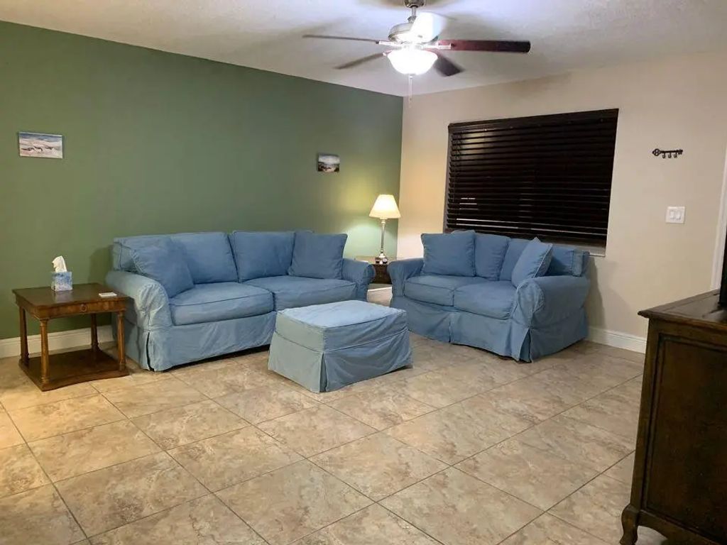 801 Hummingbird Way #201, North Palm Beach
