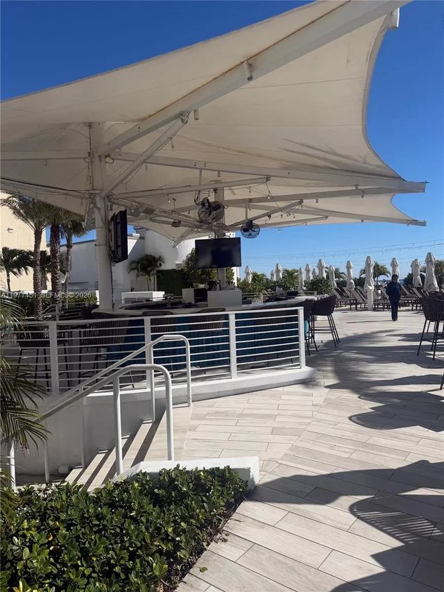5 of 36 - 551 N Fort Lauderdale Beach Boulevard #r2201, Fort Lauderdale, FL