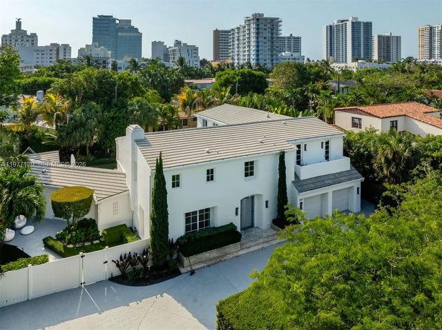 3 of 44 - 2887 Pine Tree Drive, Miami Beach, FL