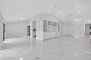 Photo of Listing #R11169081