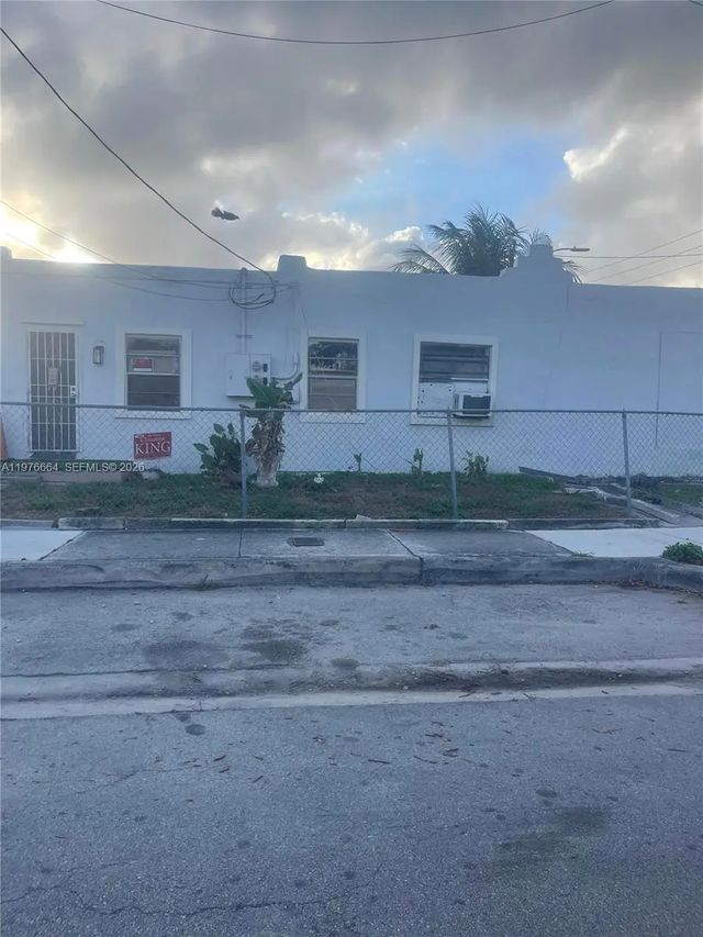 664 Nw 77th Street, Miami