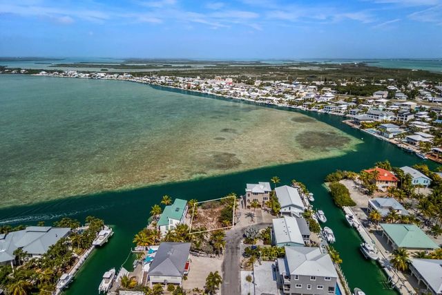 3 of 8 - 00000 Lagoon Drive, Sugarloaf Key, FL