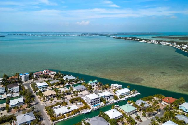4 of 8 - 00000 Lagoon Drive, Sugarloaf Key, FL