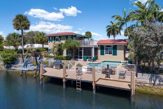 4 of 83 - 2046 Ne 15th Street, Fort Lauderdale, FL