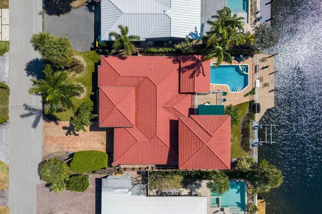 5 of 83 - 2046 Ne 15th Street, Fort Lauderdale, FL