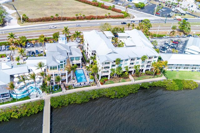 3 of 49 - 975 Nw Flagler Avenue #302, Stuart, FL