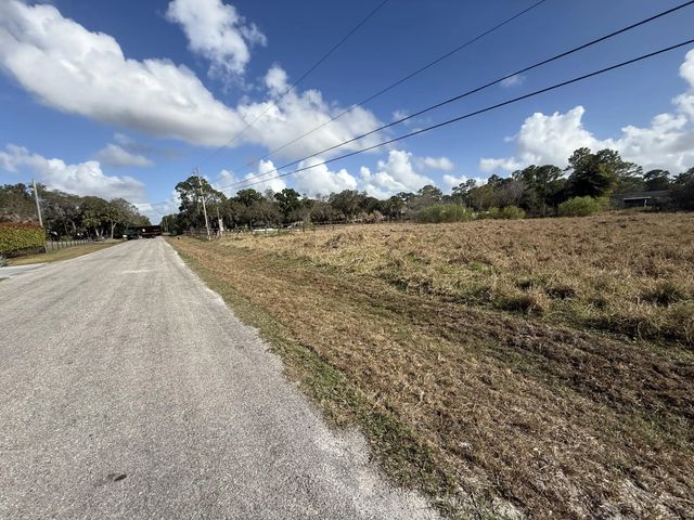 3 of 5 - 17892 75th Place N, Loxahatchee, FL